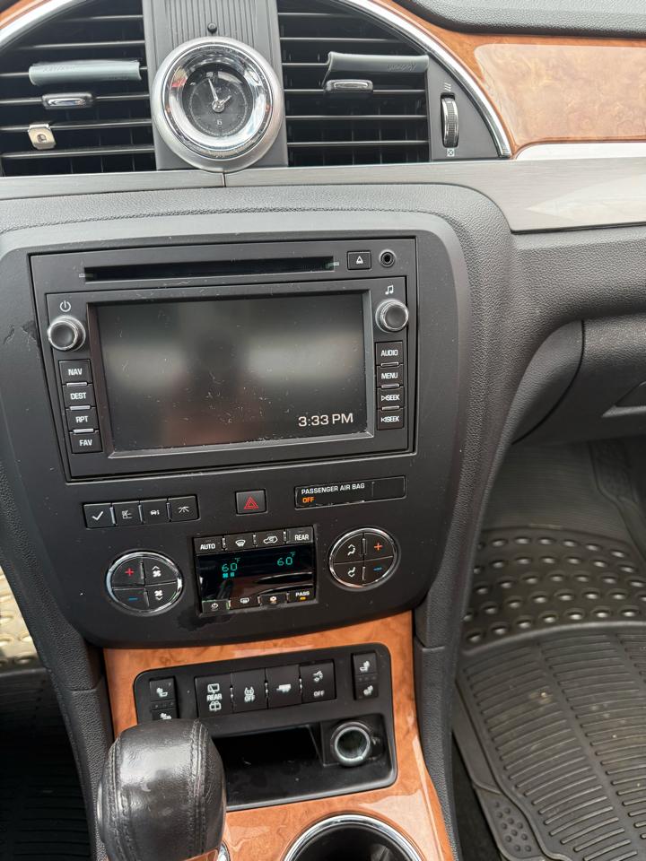 Buick Enclave AWD 4dr Leather 2012