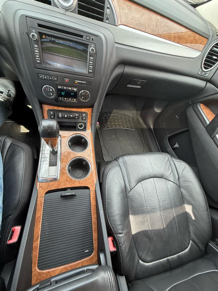 Buick Enclave AWD 4dr Leather 2012