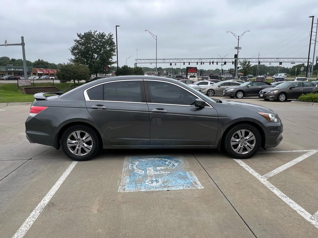 Honda Accord Sdn 4dr I4 Auto SE 2012