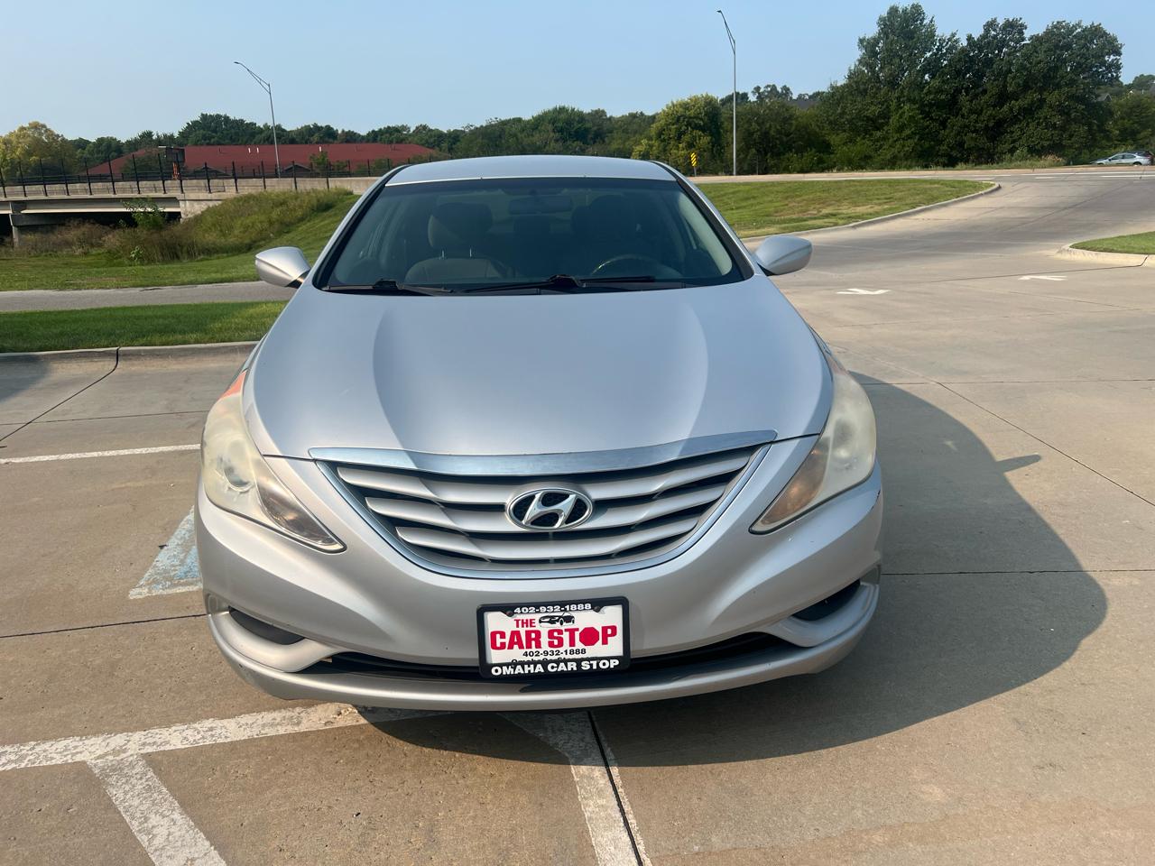 Hyundai Sonata 4dr Sdn 2.4L Auto GLS 2011