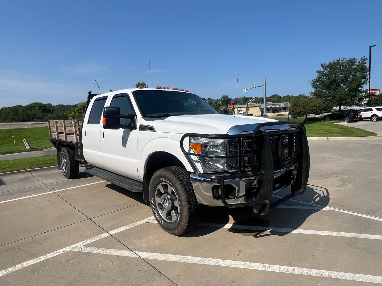 Ford Super Duty F-350 SRW 4WD Crew Cab 176" WB 60" CA Lariat 2015