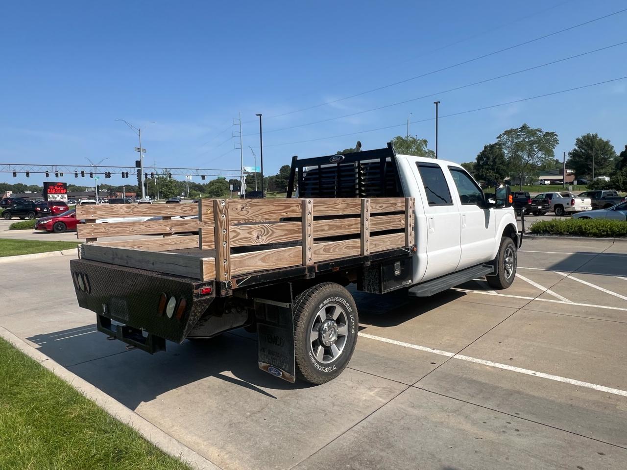 Ford Super Duty F-350 SRW 4WD Crew Cab 176" WB 60" CA Lariat 2015