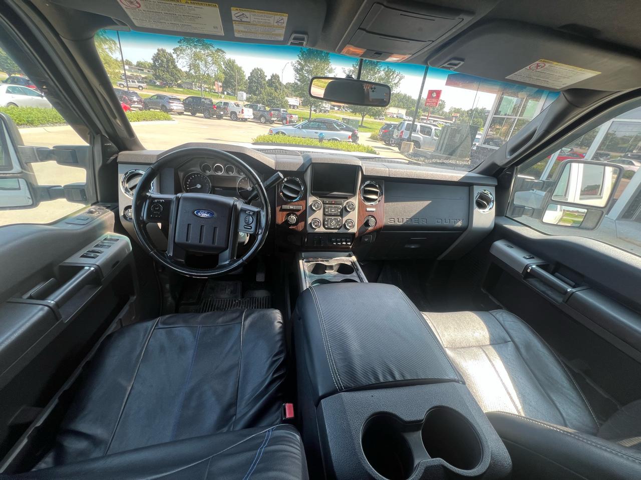 Ford Super Duty F-350 SRW 4WD Crew Cab 176" WB 60" CA Lariat 2015