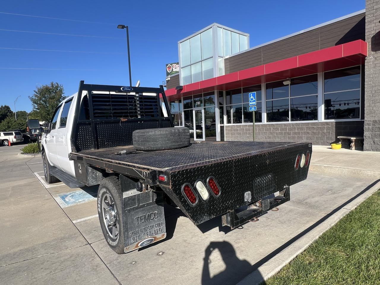 Ford Super Duty F-350 SRW 4WD Crew Cab 176" WB 60" CA Lariat 2015