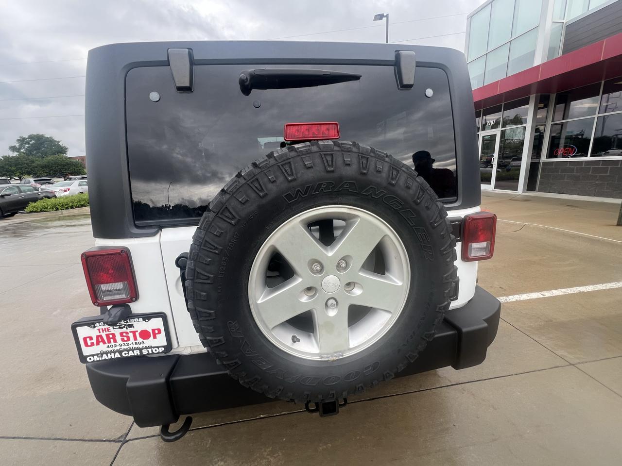 Jeep Wrangler 4WD 2dr Rubicon 2011