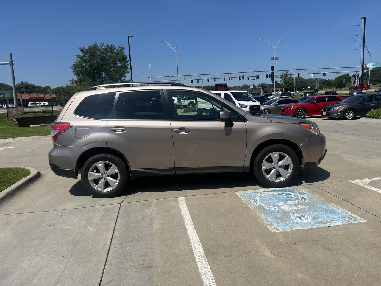 Subaru Forester 4dr CVT 2.5i Premium PZEV 2016