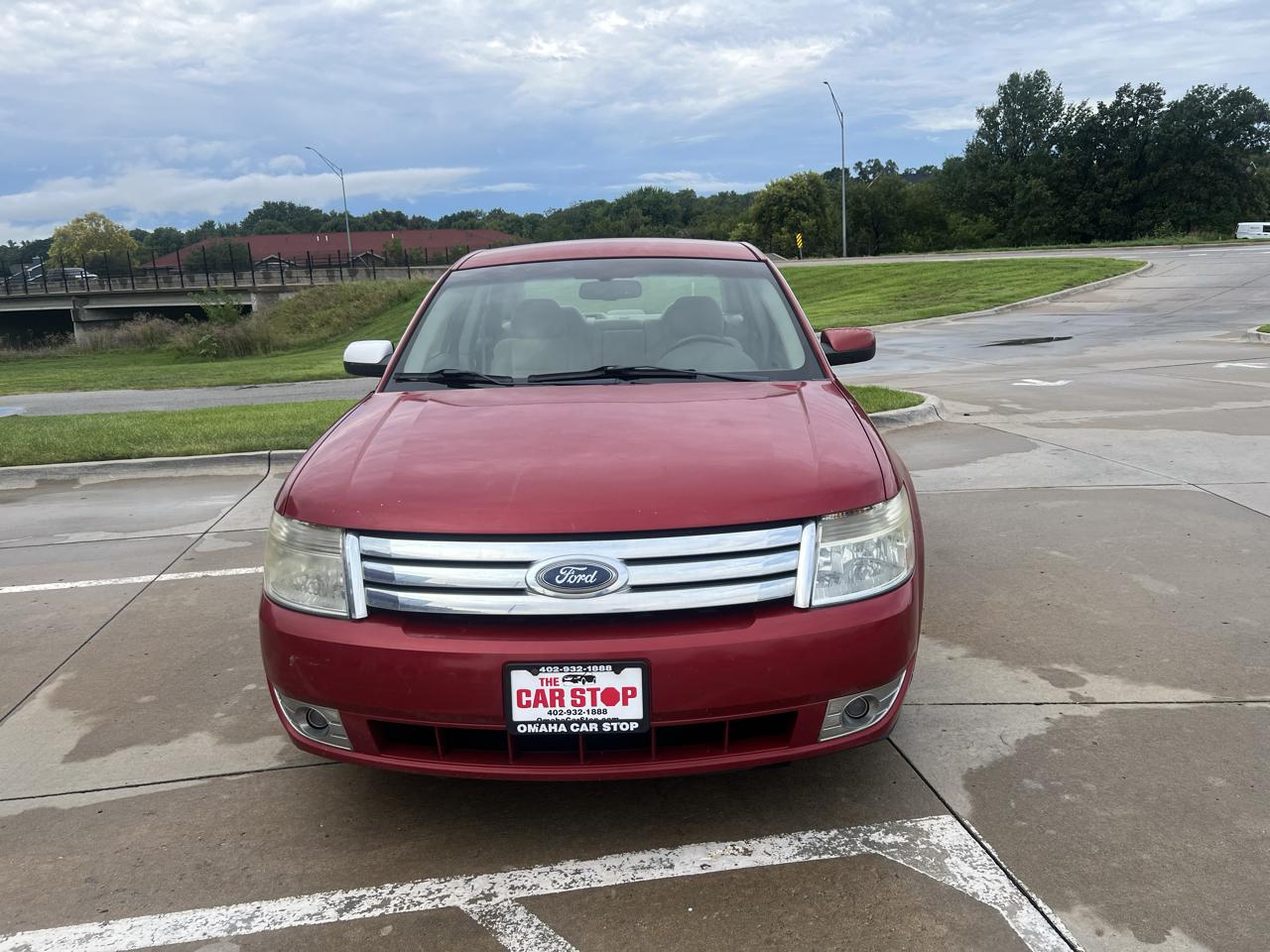 Ford Taurus 4dr Sdn SE FWD 2009