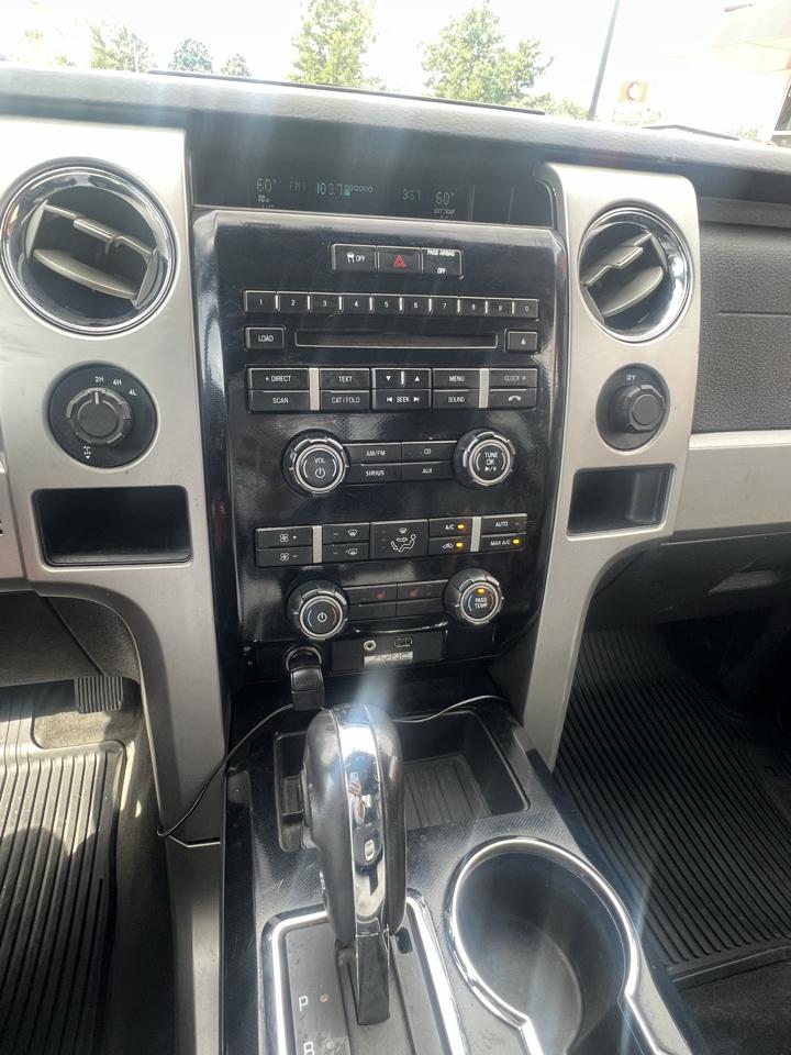 Ford F-150 4WD SuperCab 145" Lariat 2011