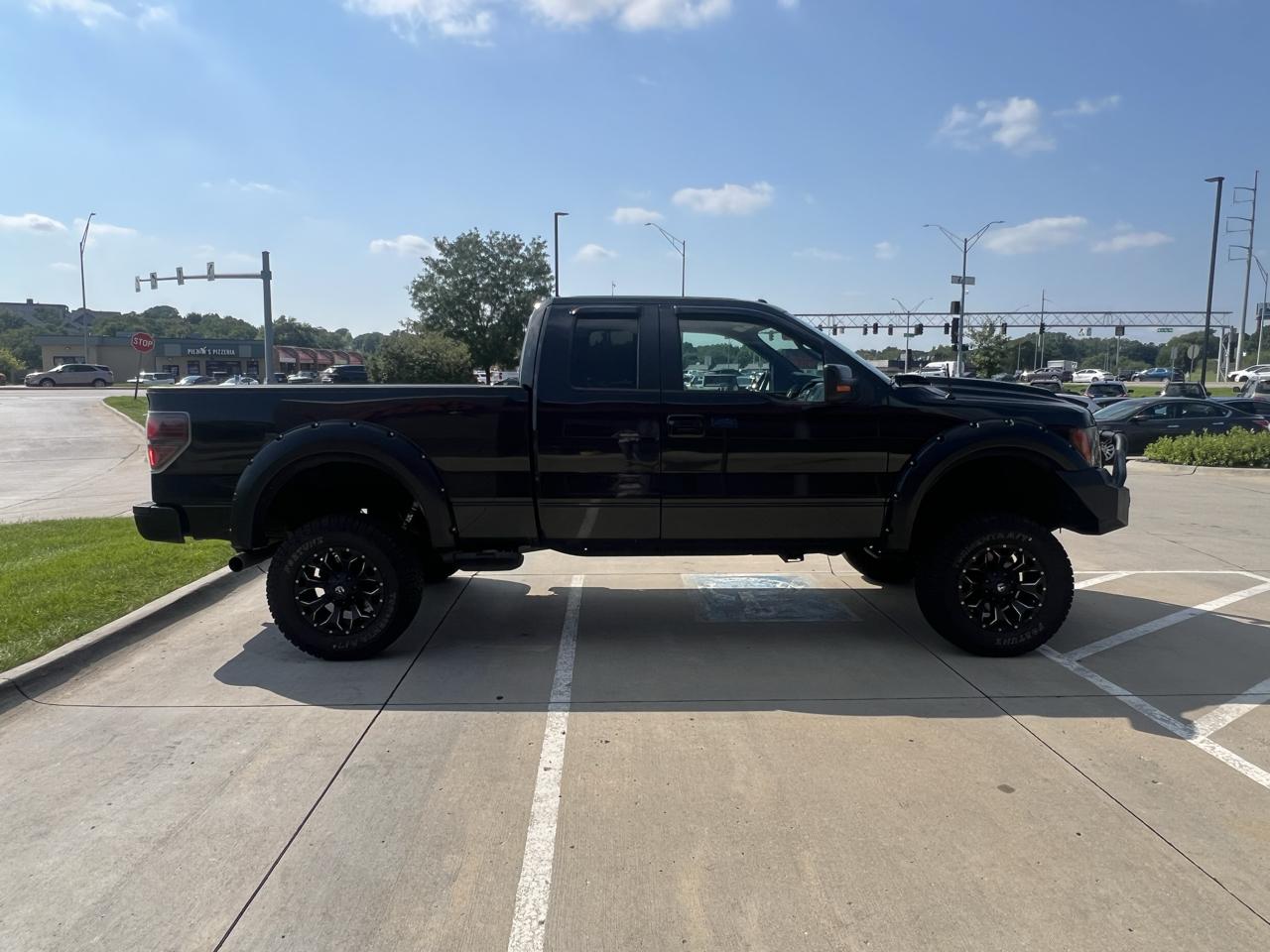 Ford F-150 4WD SuperCab 145" Lariat 2011