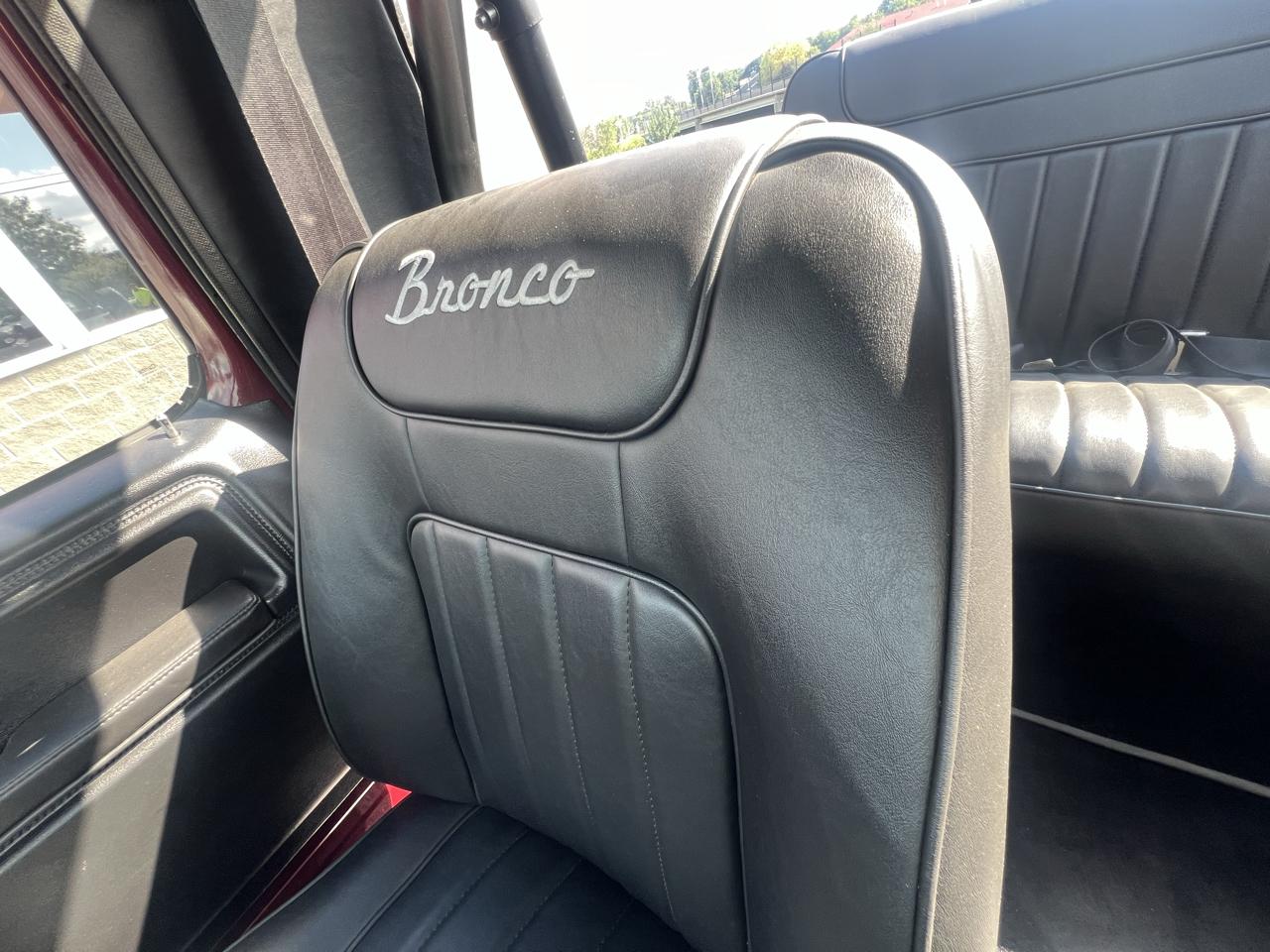 Ford Bronco  1983
