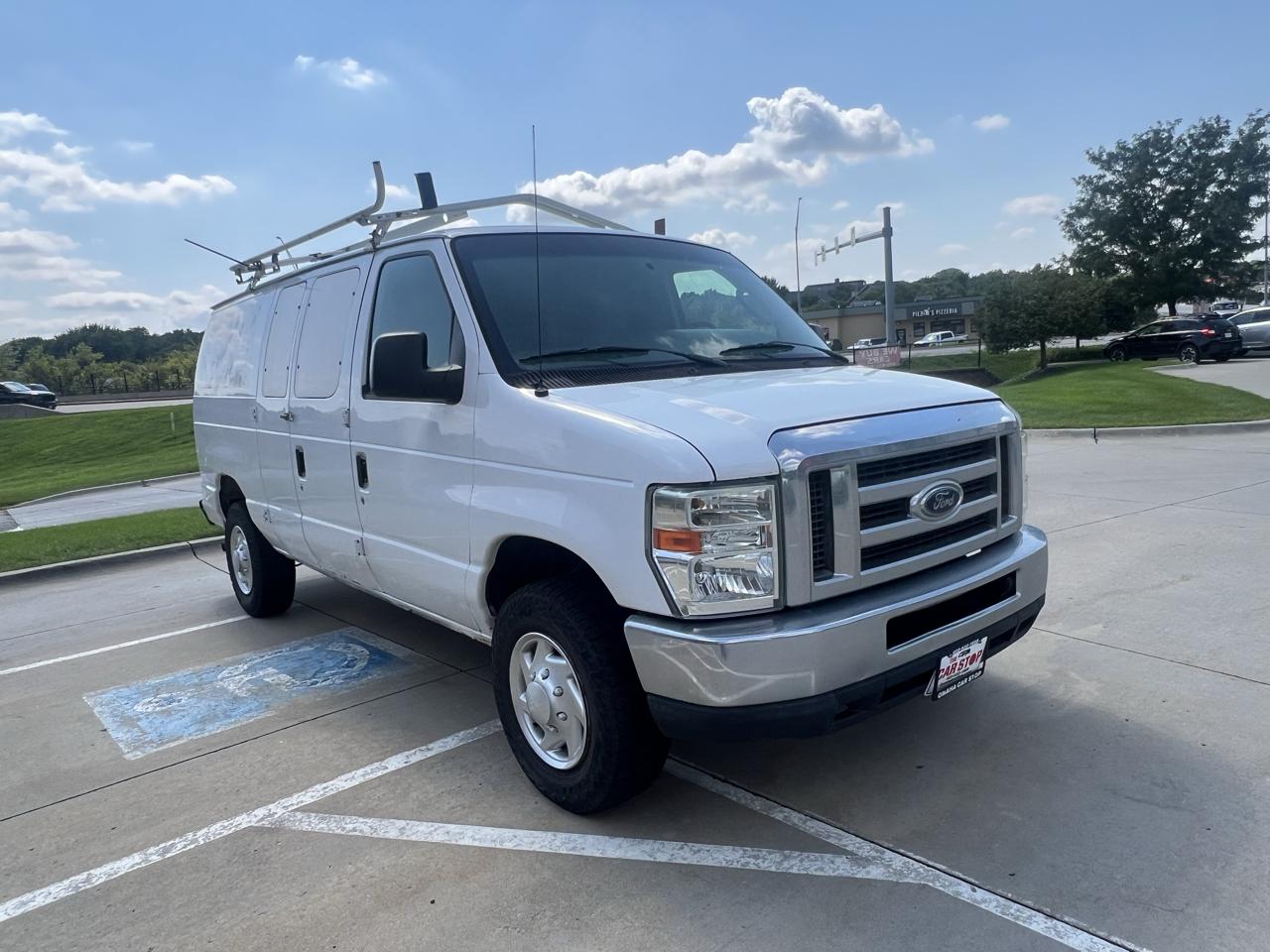 Ford Econoline Cargo Van E-250 Recreational 2012