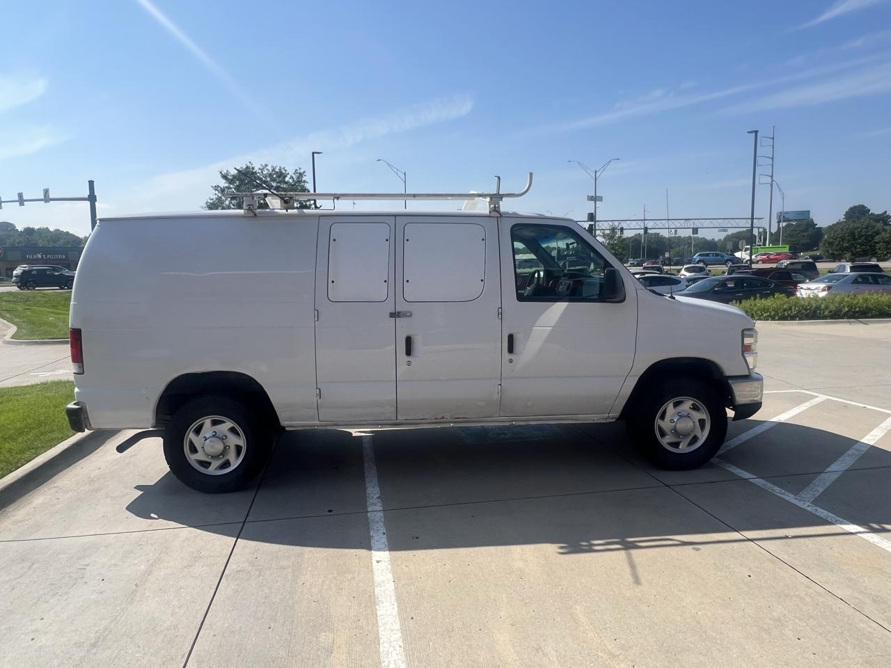 Ford Econoline Cargo Van E-250 Recreational 2012