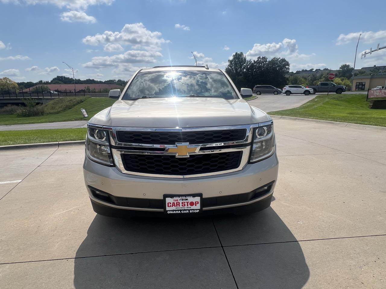 Chevrolet Suburban 4WD 4dr LT 2015