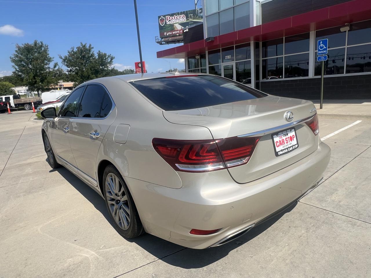 Lexus LS 460 4dr Sdn RWD 2013