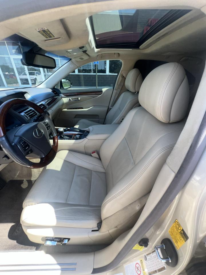 Lexus LS 460 4dr Sdn RWD 2013