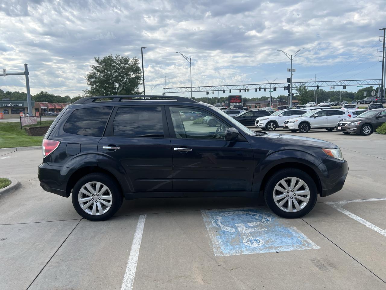 Subaru Forester 4dr Auto 2.5X Premium 2012