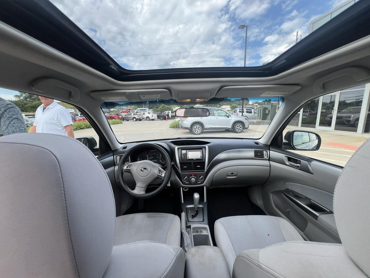 Subaru Forester 4dr Auto 2.5X Premium 2012