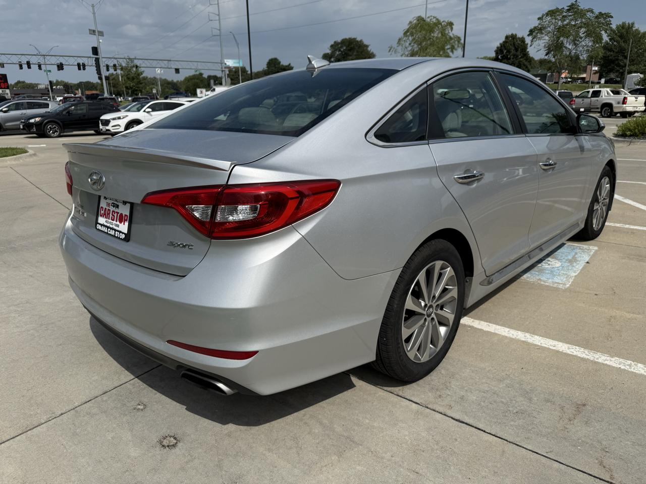 Hyundai Sonata 4dr Sdn 2.4L Sport 2016