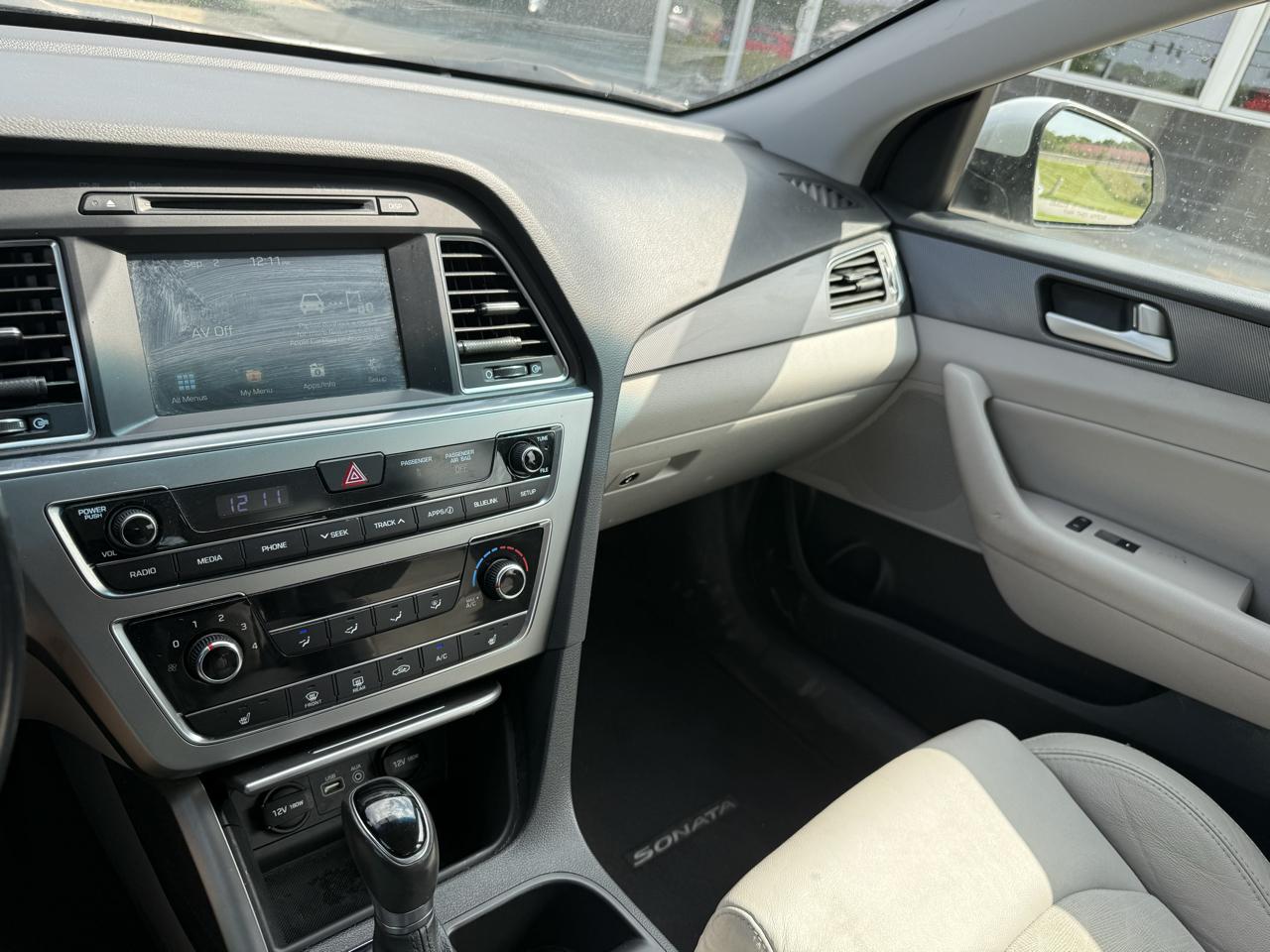 Hyundai Sonata 4dr Sdn 2.4L Sport 2016