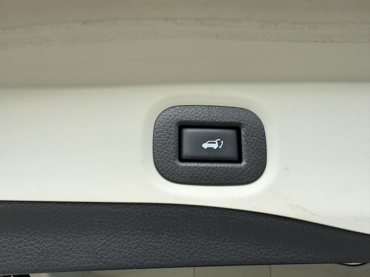 Nissan Rogue AWD 4dr SV 2016