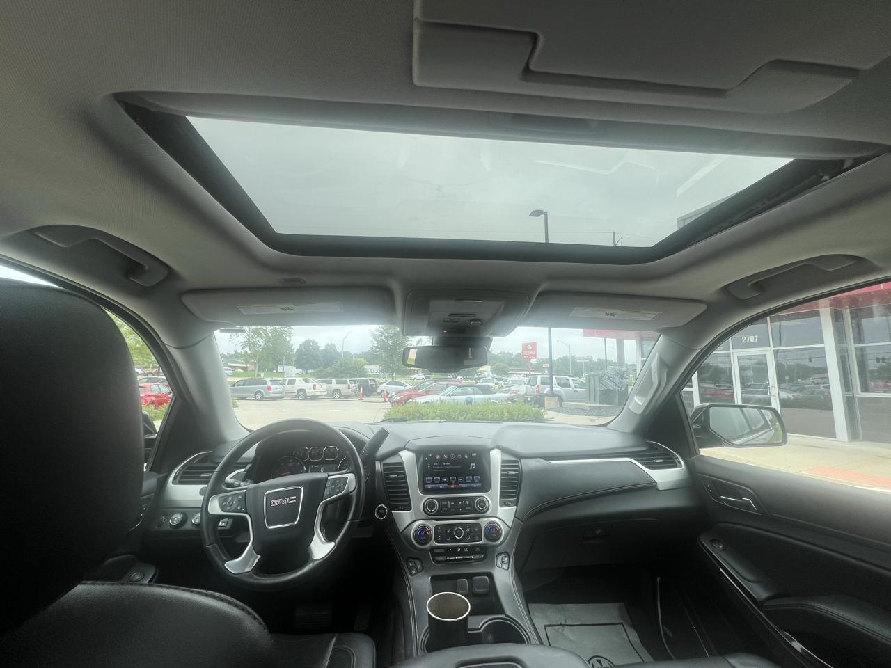 GMC Yukon XL 4WD 4dr SLT 2016