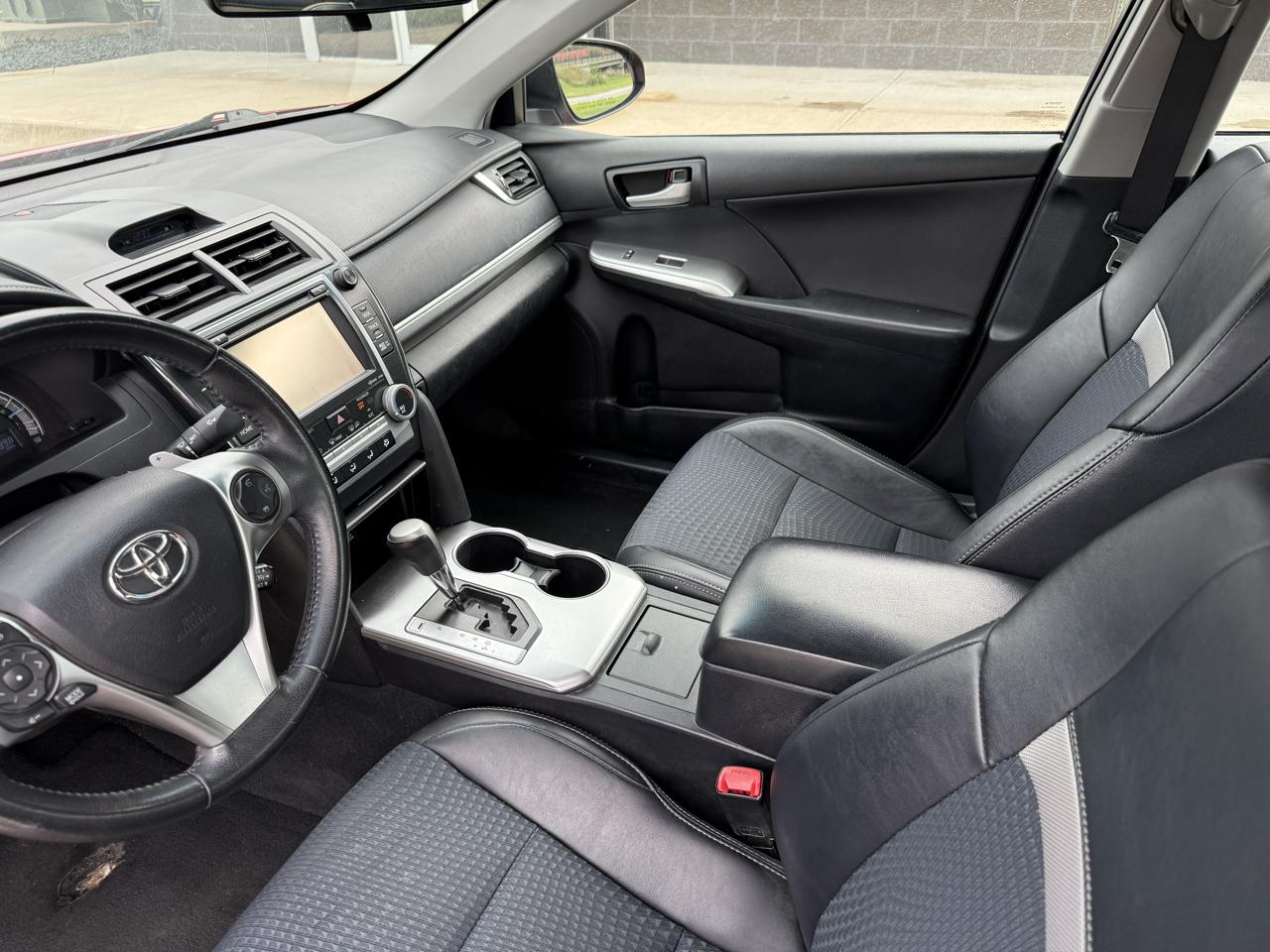 Toyota Camry 2014.5 4dr Sdn I4 Auto SE Sport (Natl) 2014