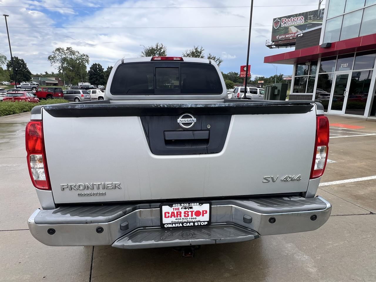 Nissan Frontier 4WD Crew Cab LWB Auto SV 2016