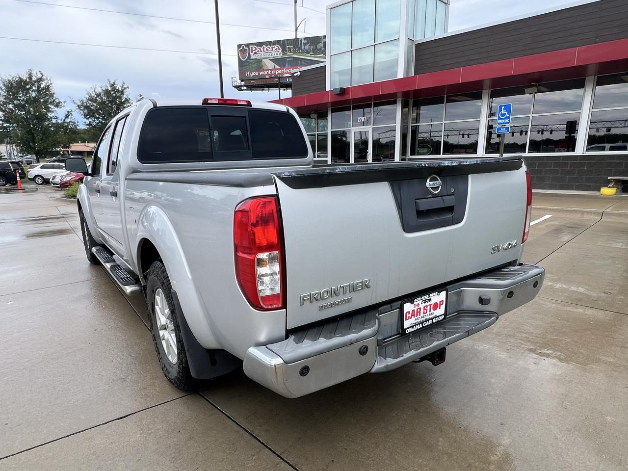Nissan Frontier 4WD Crew Cab LWB Auto SV 2016