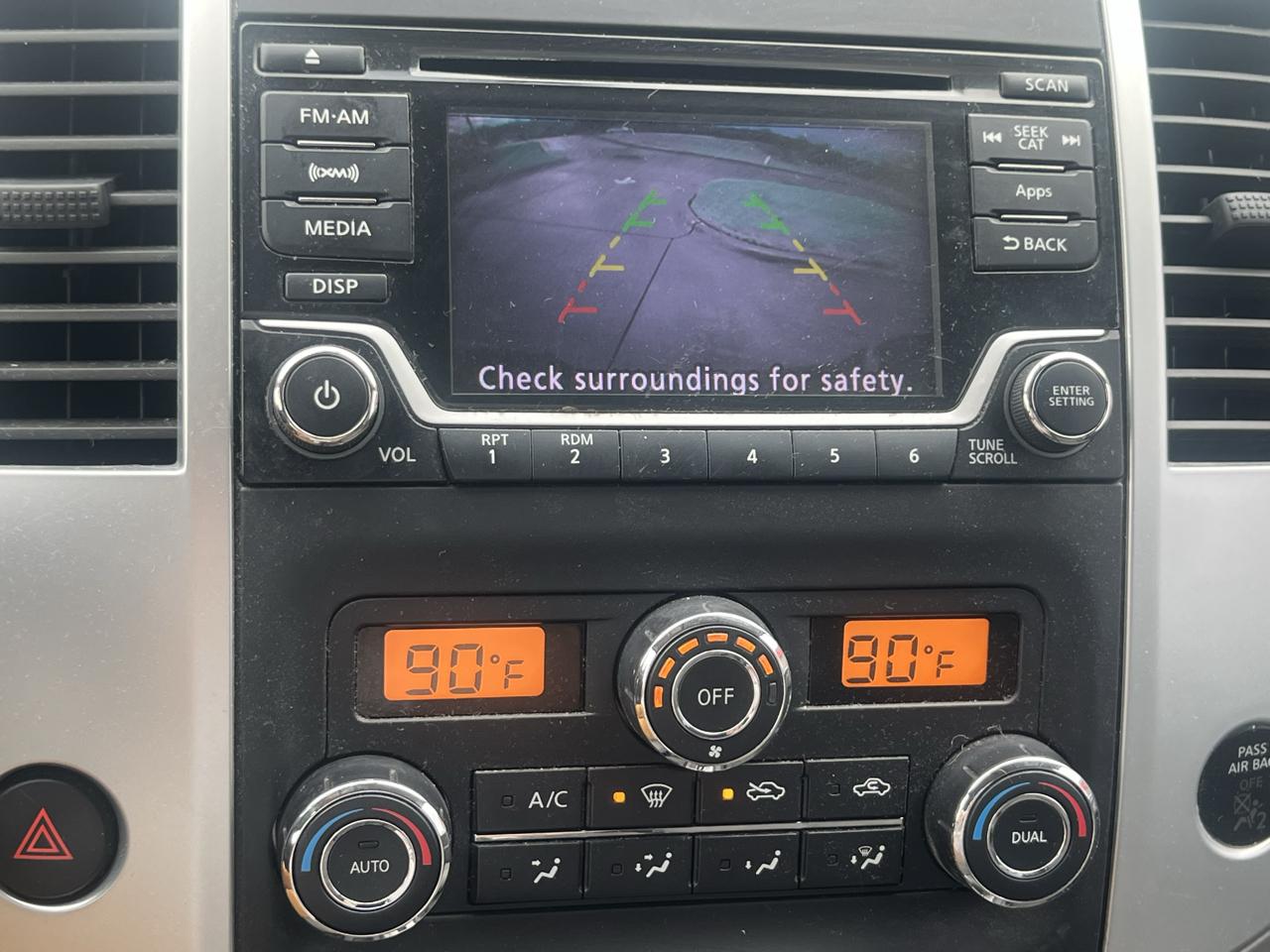 Nissan Frontier 4WD Crew Cab LWB Auto SV 2016