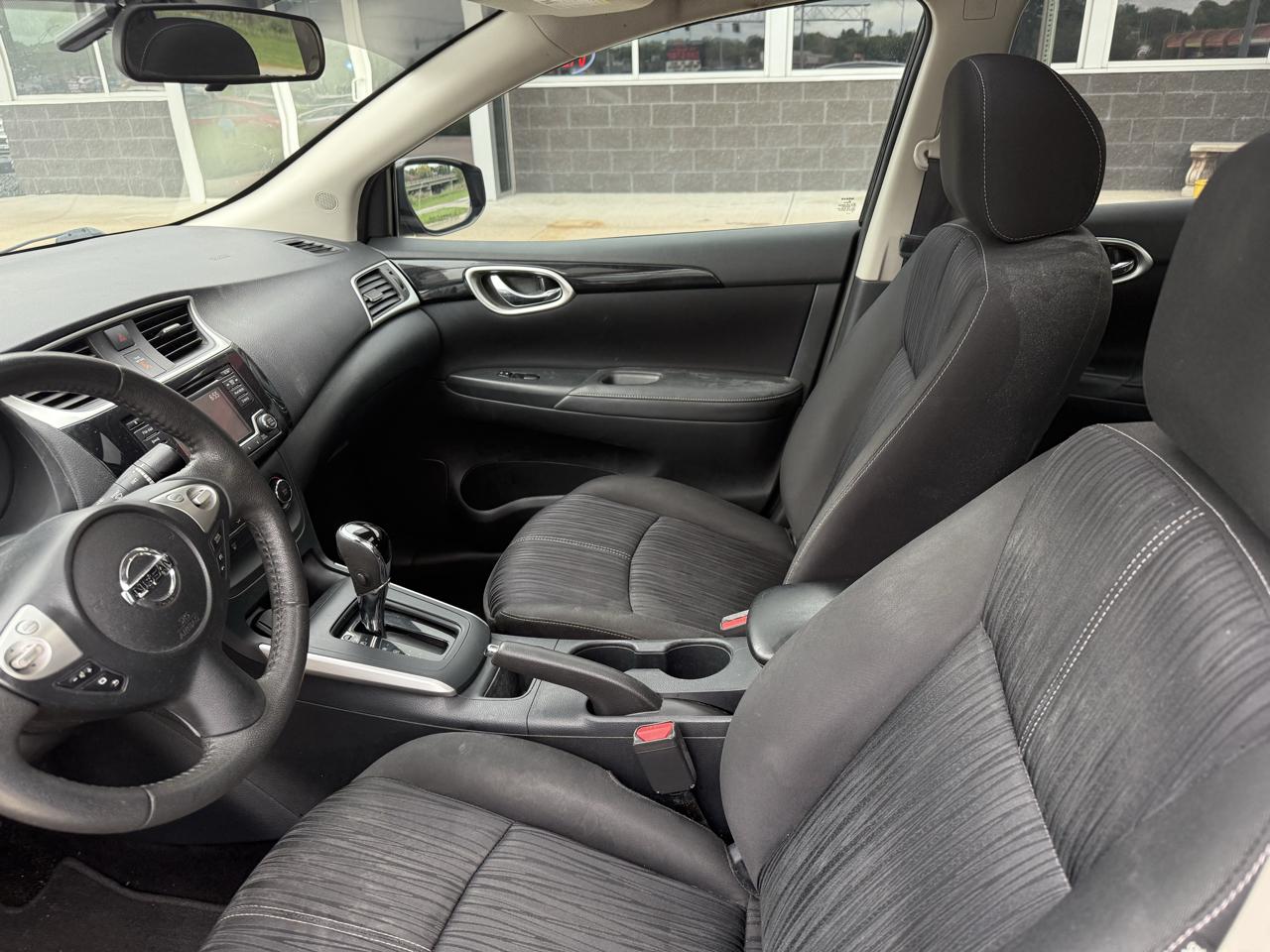 Nissan Sentra SV CVT 2017