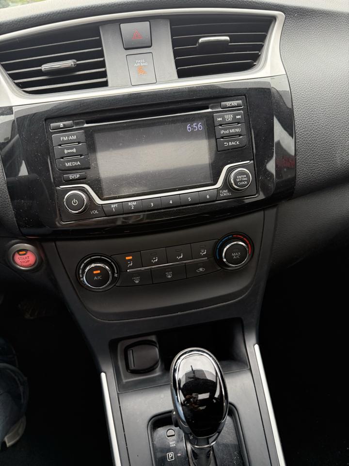 Nissan Sentra SV CVT 2017