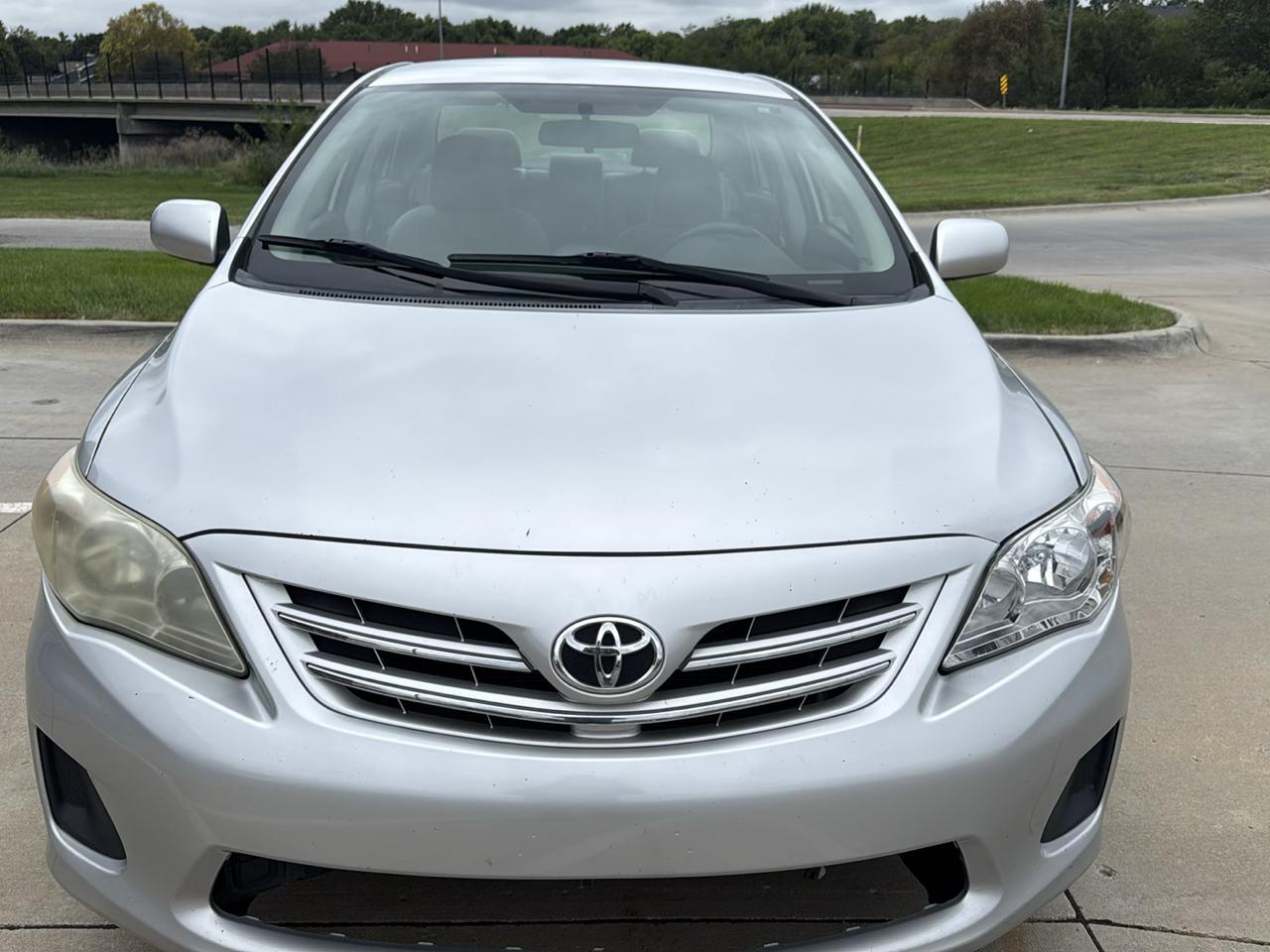 Toyota Corolla 4dr Sdn Auto LE Special Edition (Natl) 2013
