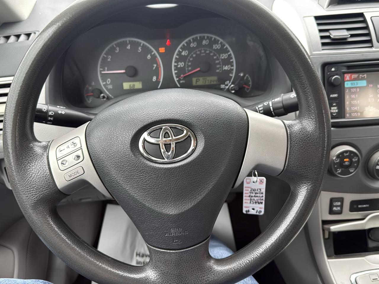 Toyota Corolla 4dr Sdn Auto LE Special Edition (Natl) 2013