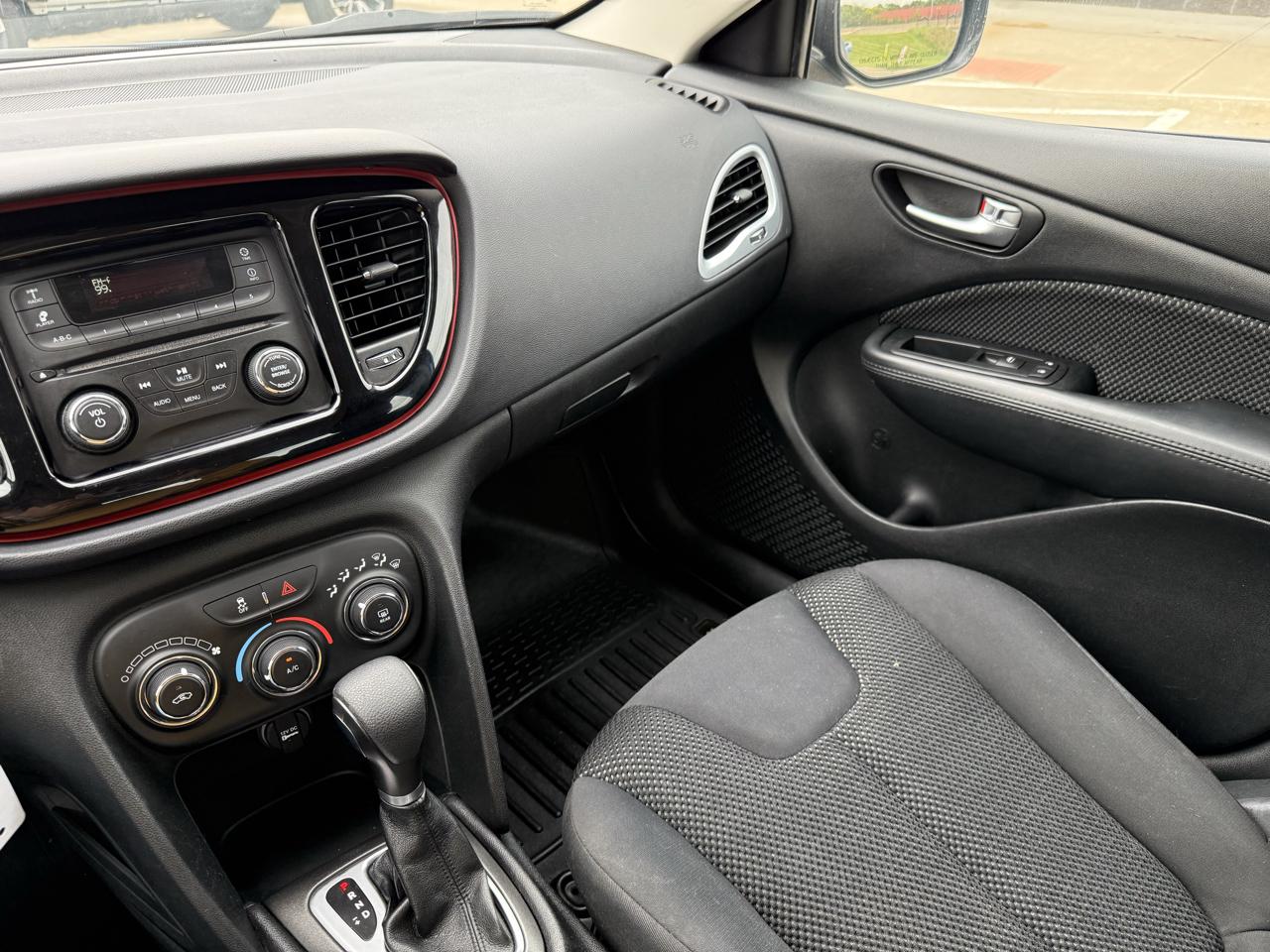 Dodge Dart 4dr Sdn SE *Ltd Avail* 2016