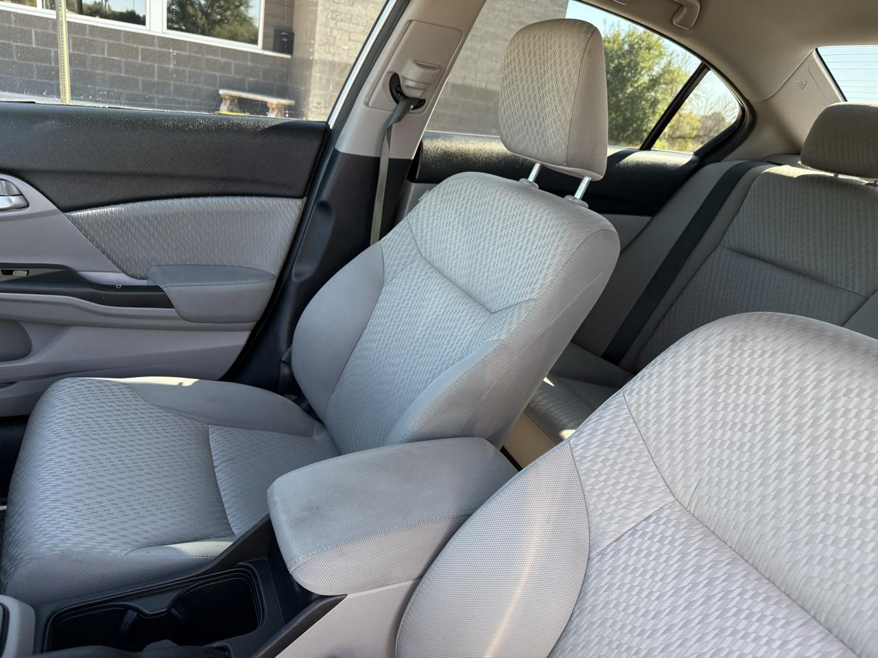 Honda Civic Sedan 4dr CVT LX 2015