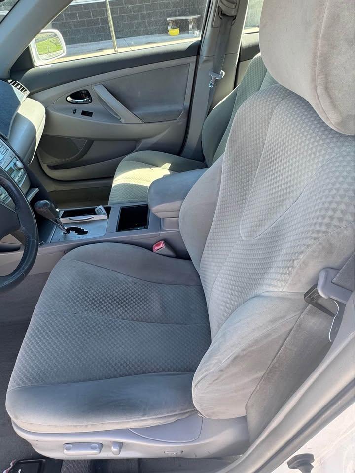 Toyota Camry photo 13