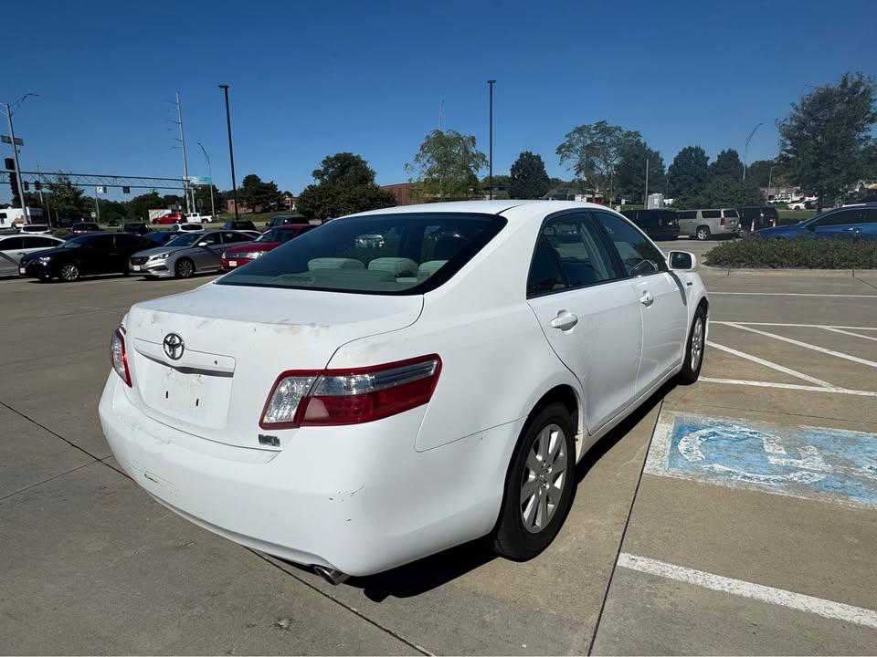 Toyota Camry photo 7