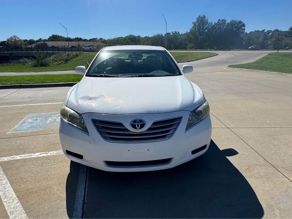 Toyota Camry photo 8