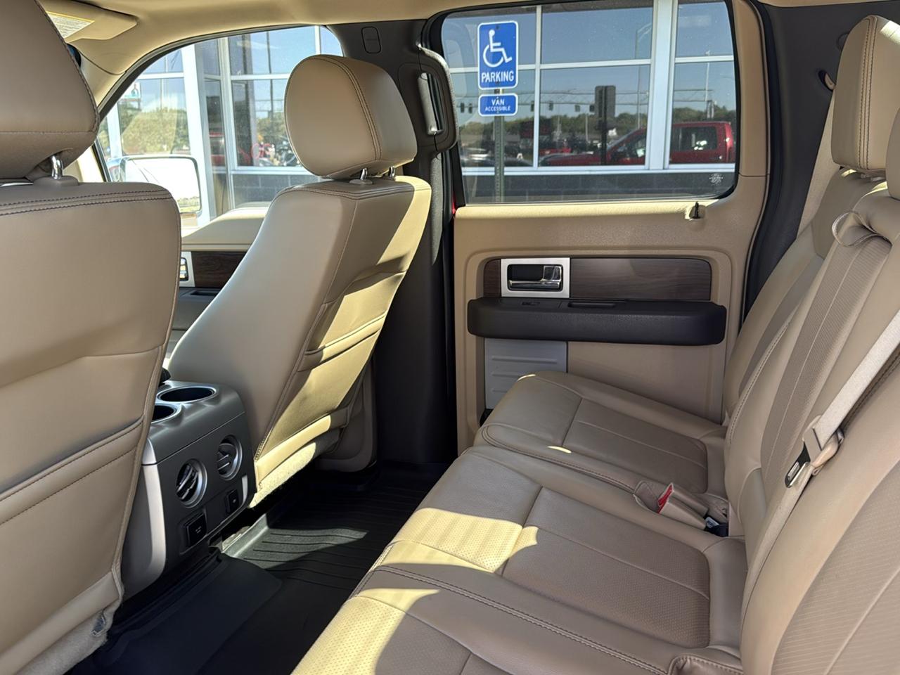 Ford F-150 4WD SuperCrew 145" King Ranch 2014
