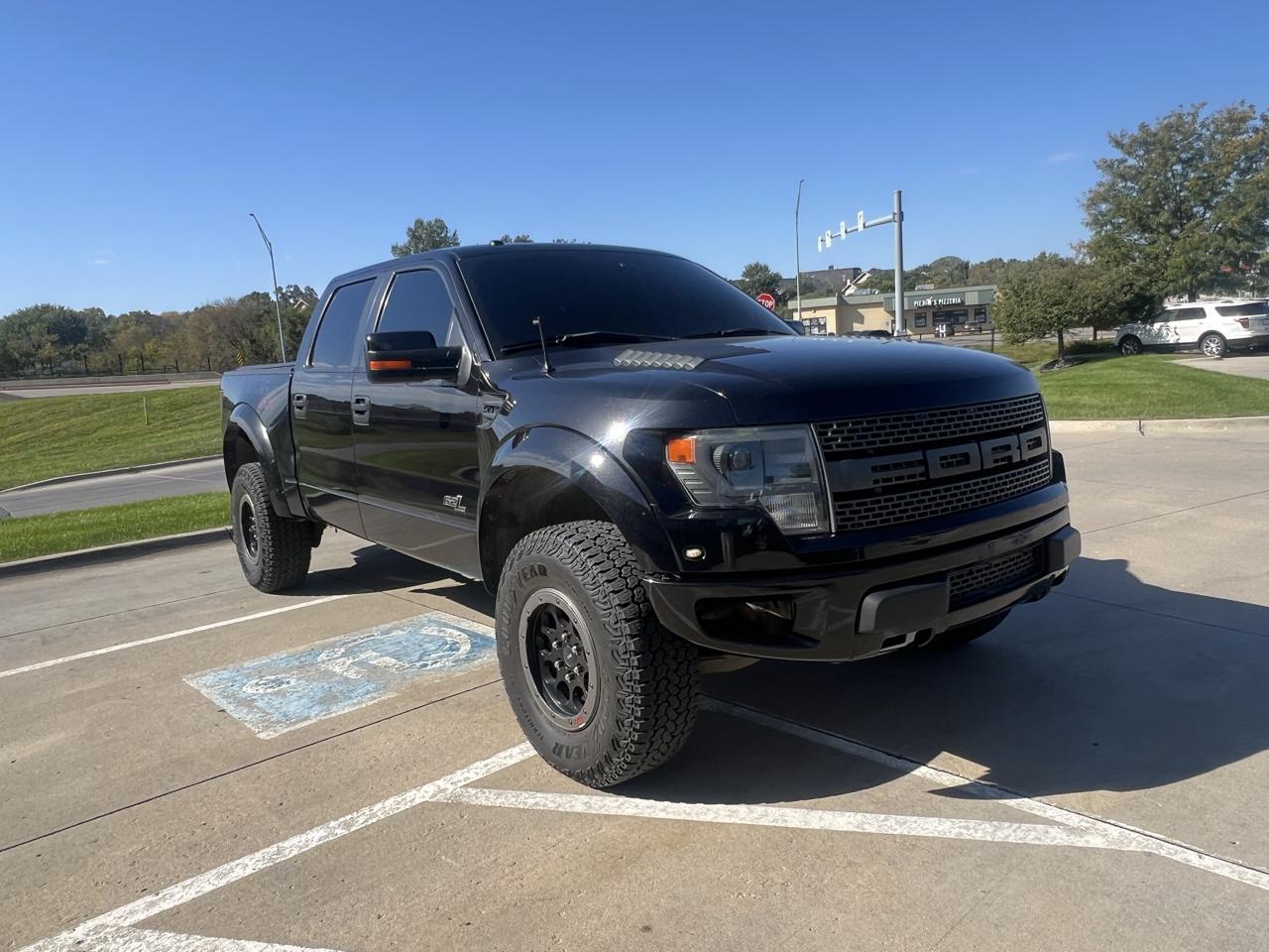 Ford F-150 4WD SuperCrew 145" SVT Raptor 2014
