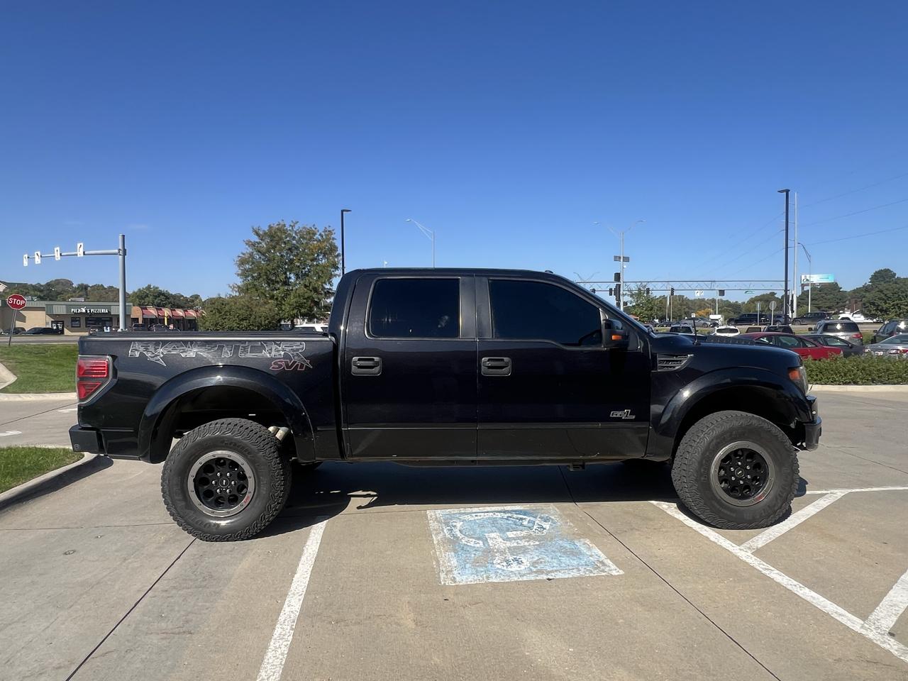 Ford F-150 4WD SuperCrew 145" SVT Raptor 2014