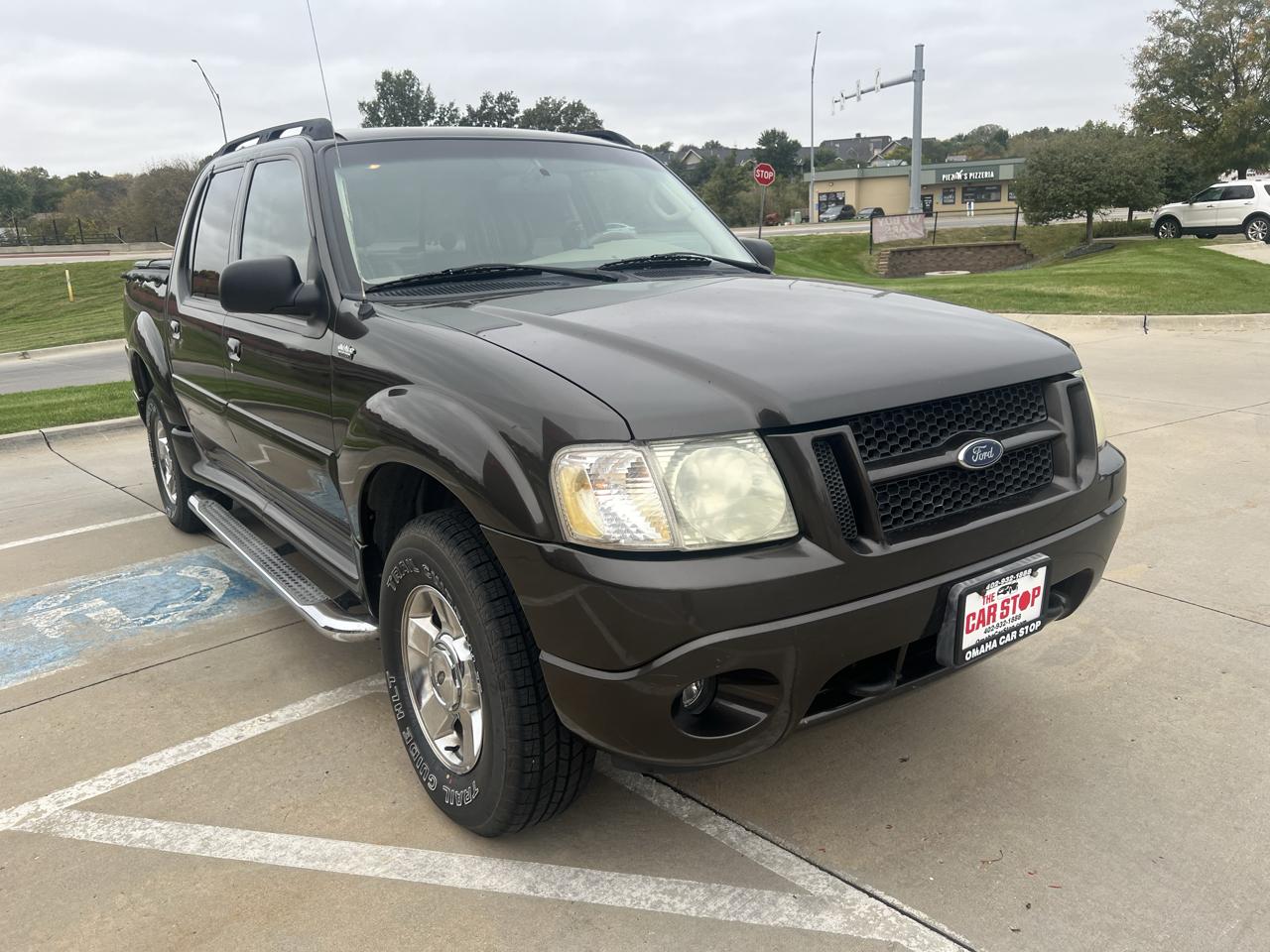 Ford Explorer Sport Trac 4dr 126" WB 4WD XLT Premium 2005