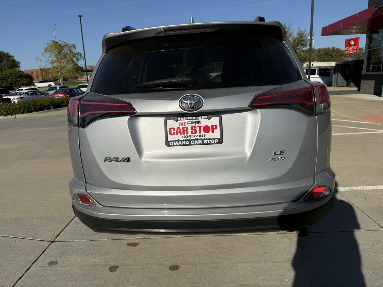 Toyota RAV4 LE AWD (Natl) 2018