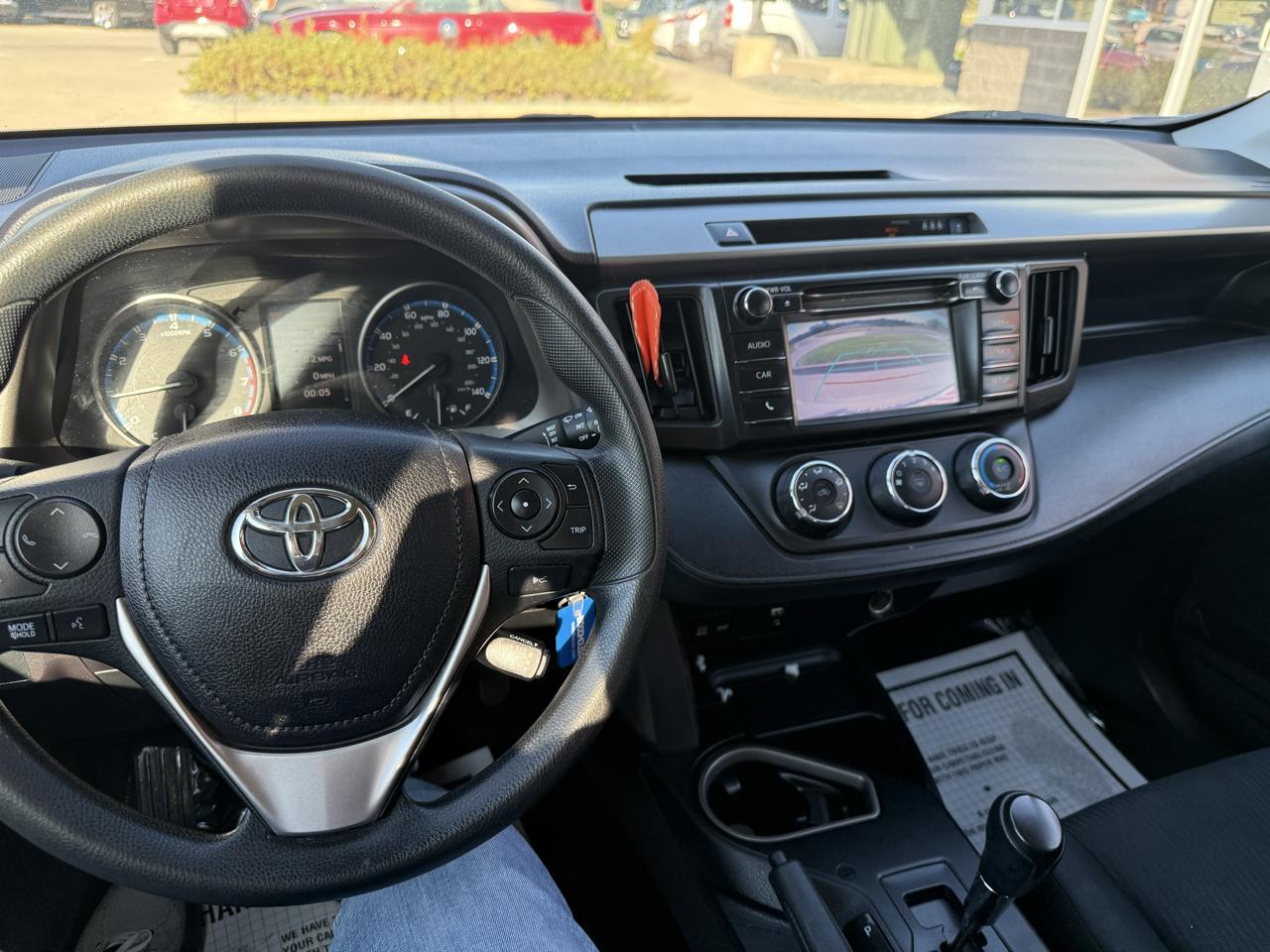 Toyota RAV4 LE AWD (Natl) 2018