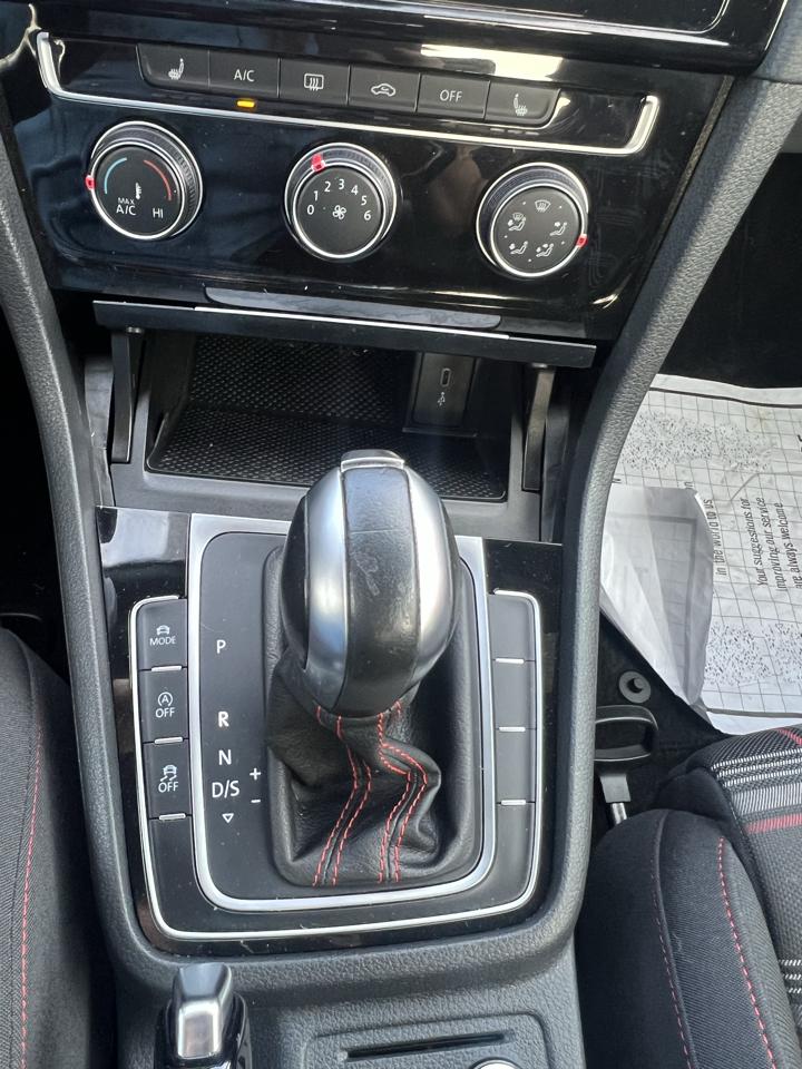 Volkswagen Golf GTI 2.0T Autobahn DSG 2020