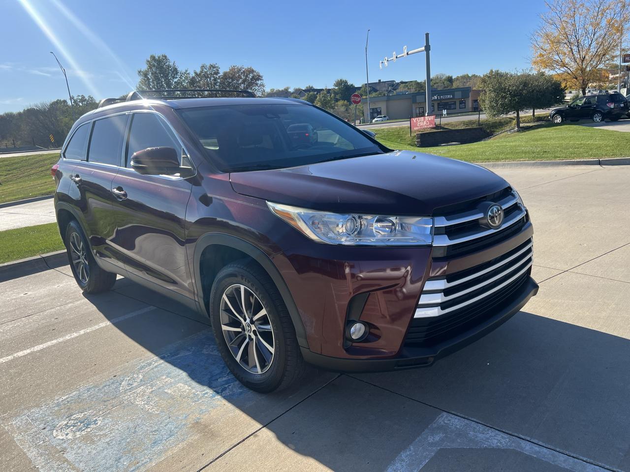 Toyota Highlander XLE V6 FWD (Natl) 2019
