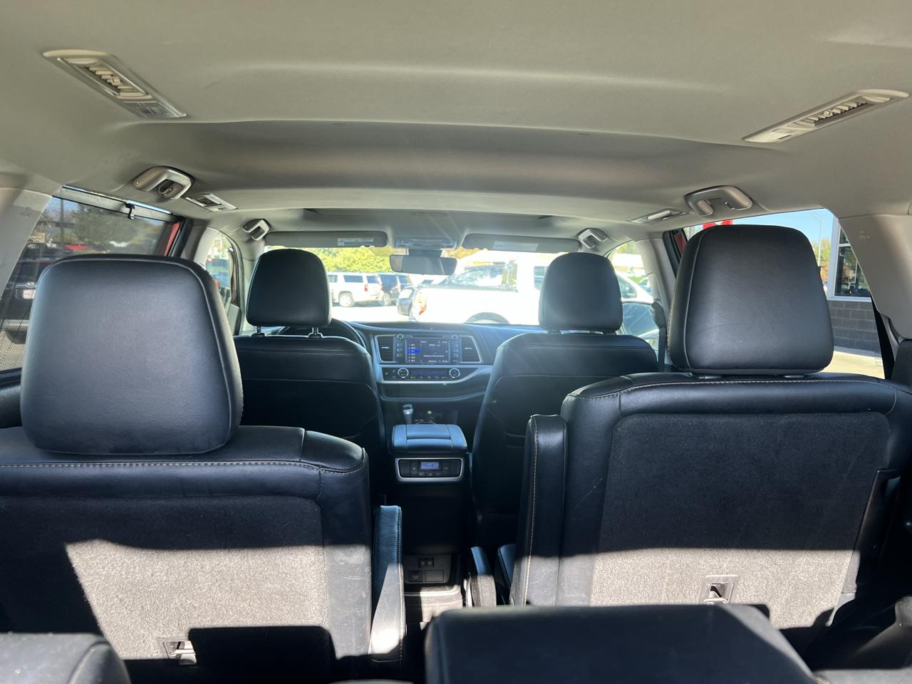 Toyota Highlander XLE V6 FWD (Natl) 2019