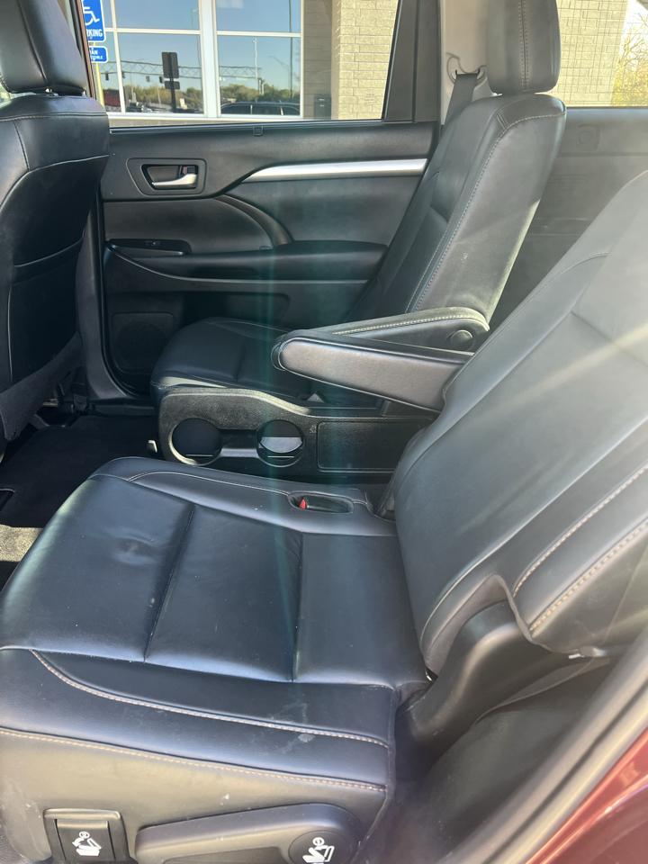 Toyota Highlander XLE V6 FWD (Natl) 2019