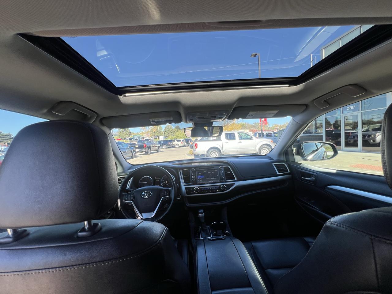 Toyota Highlander XLE V6 FWD (Natl) 2019