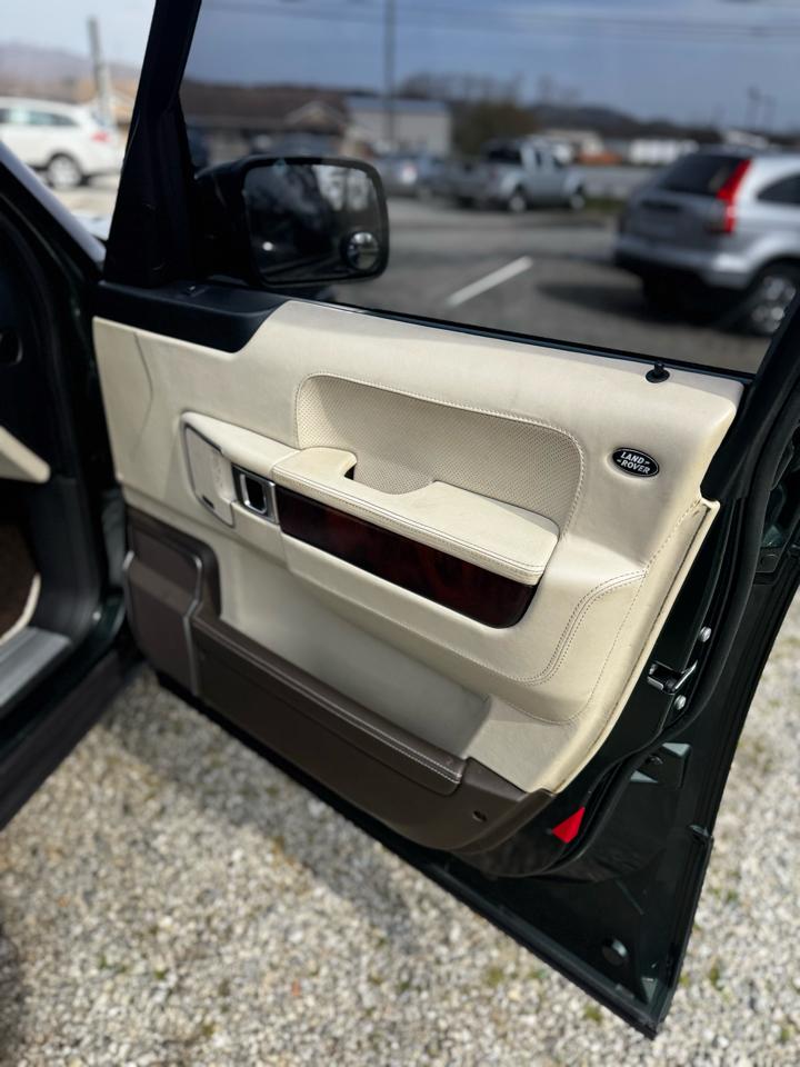 Land Rover Range Rover Supercharged 2011